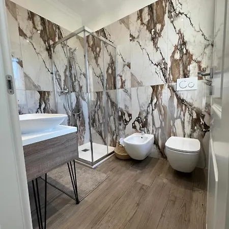 לינה וארוחת בוקר Casa S Marco 3*